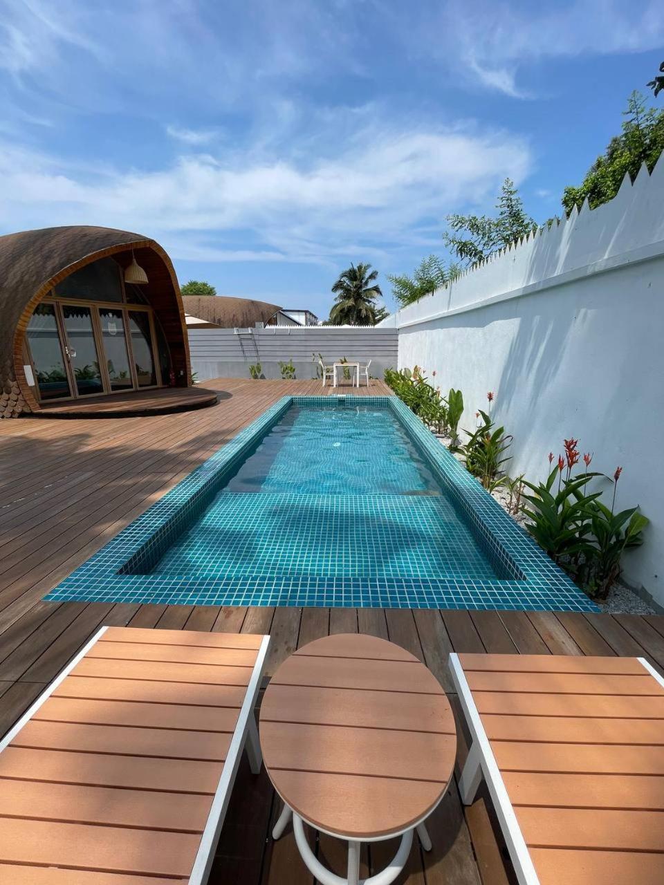Found Mansion Hotel Pantai Cenang  Exterior foto