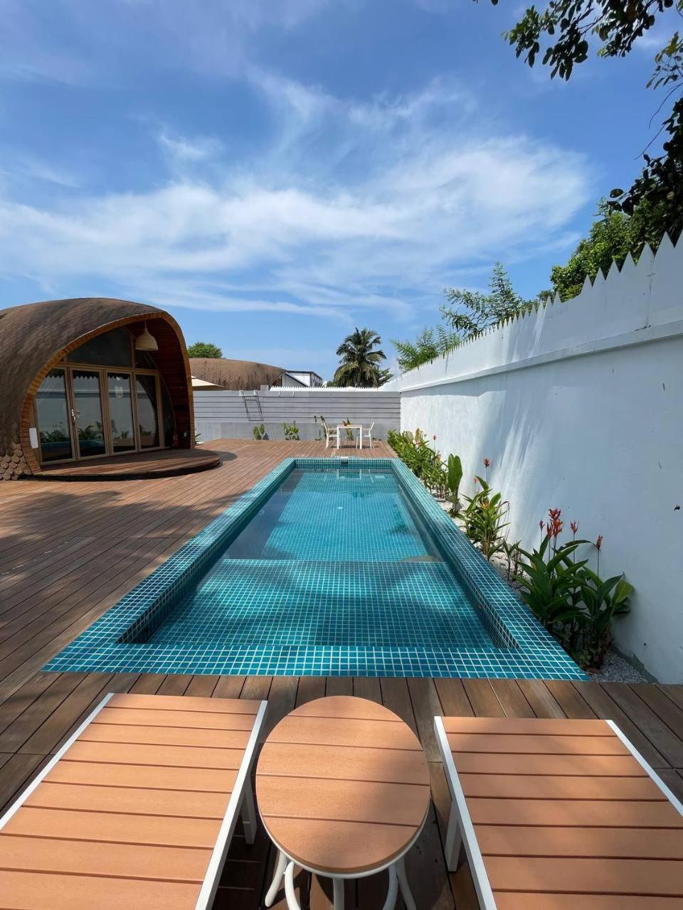 Found Mansion Hotel Pantai Cenang  Exterior foto