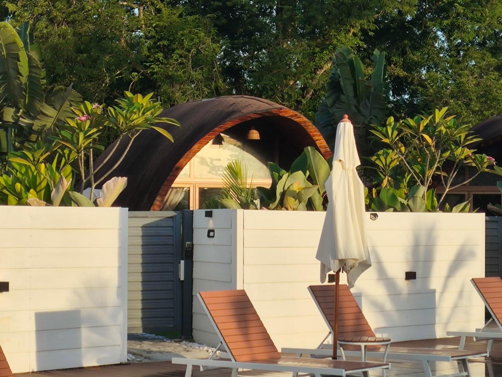 Found Mansion Hotel Pantai Cenang  Exterior foto