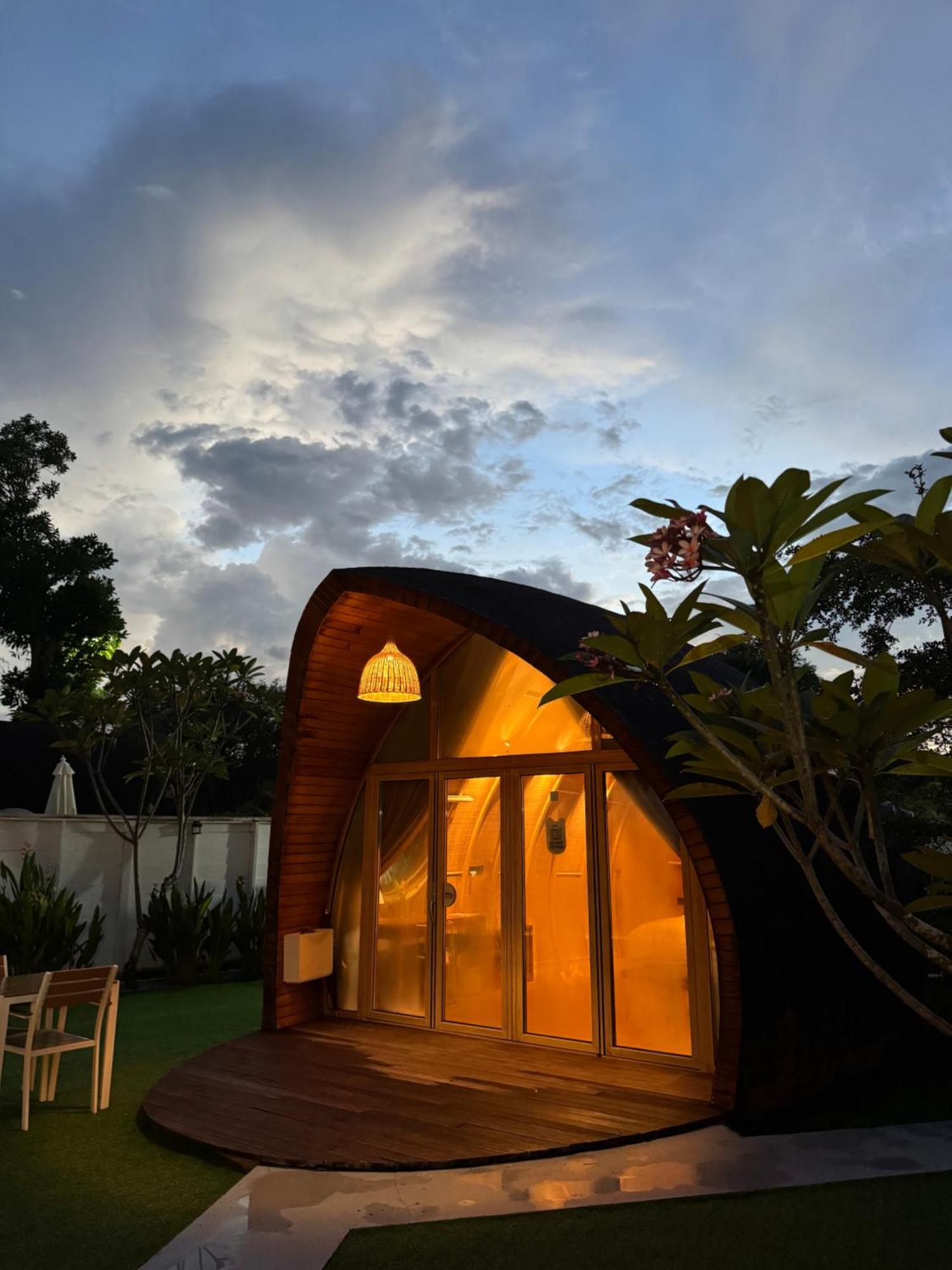 Found Mansion Hotel Pantai Cenang  Exterior foto